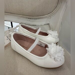 🦢 Size 7 White Fancy Toddler Dress Shoes Ballet Flats (24~30 month/2T) NWT